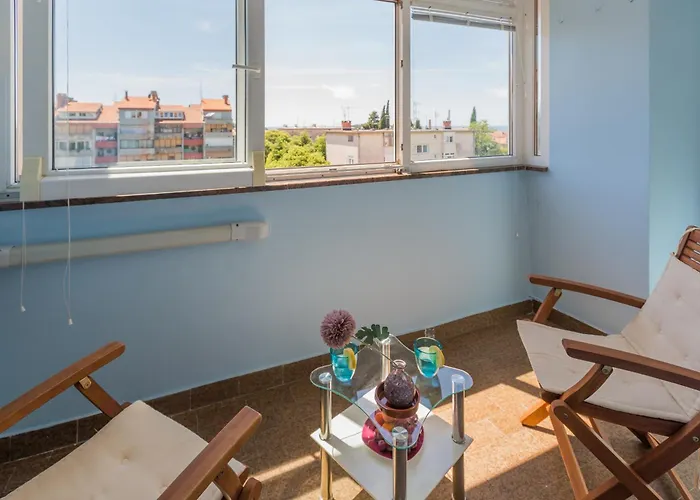 Seaview Apartment
